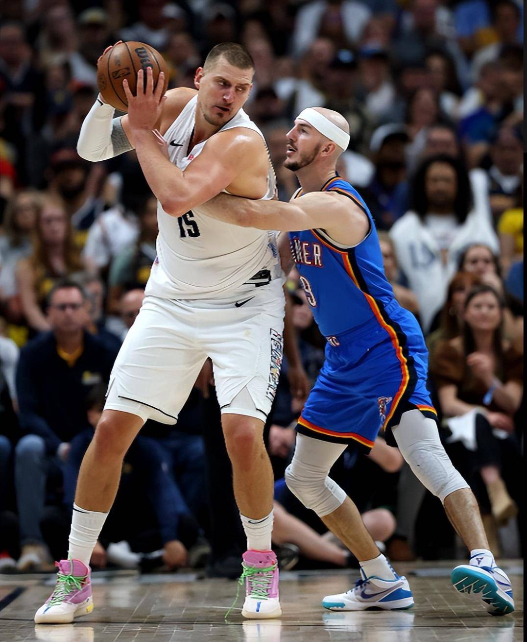 伯恩茅斯并 伯恩茅斯并