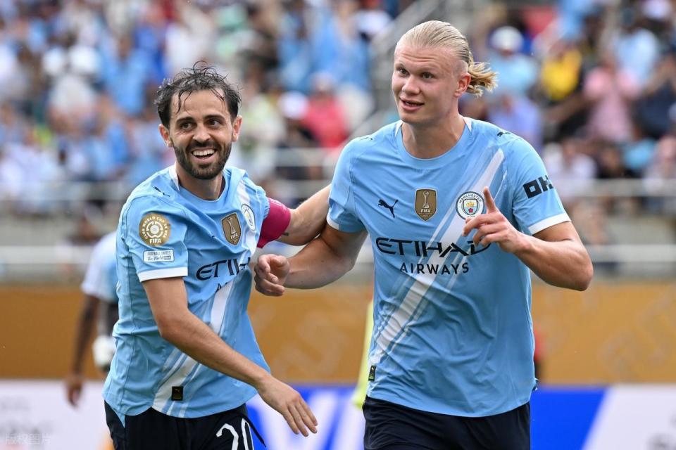 促使他离开 促使他离开